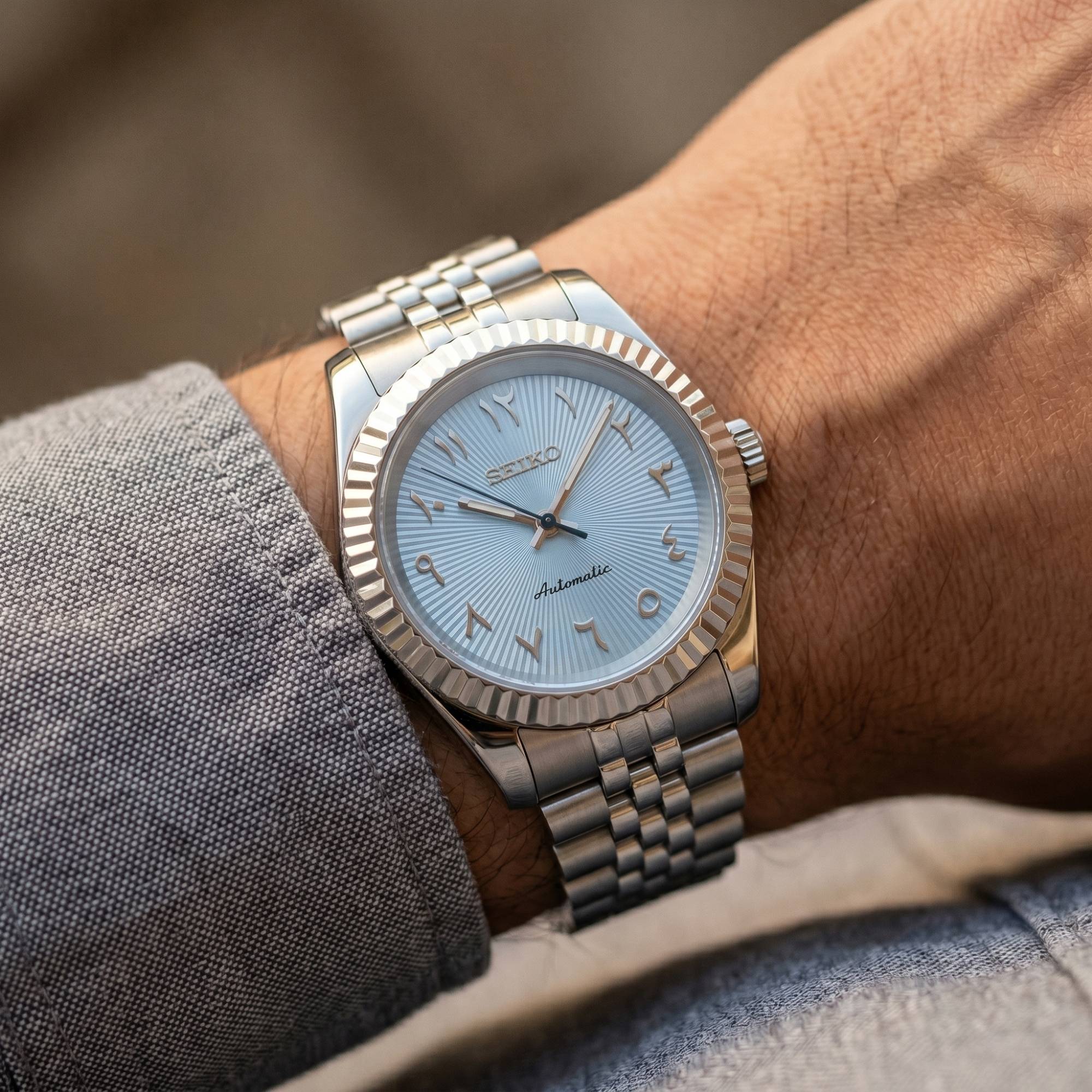 Horalys - Montre Seiko Mod Datejust Arabic Bleu Bild